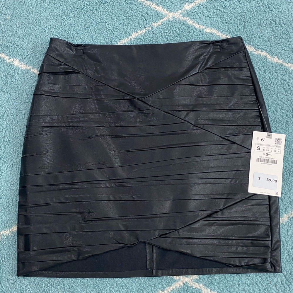 Zara faux leather skirt